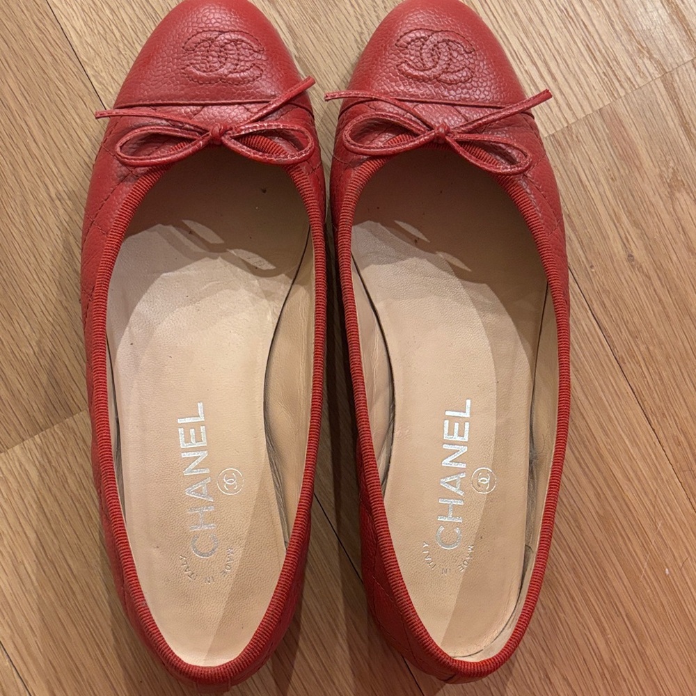CHANEL Red Leather Loafers with Bow